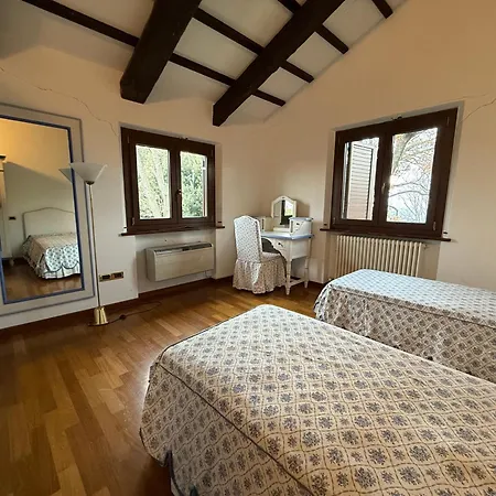 Residenza Lovely Вілла Пезаро